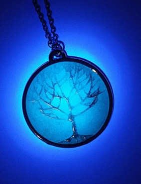 Night Glowing Life Tree Necklace